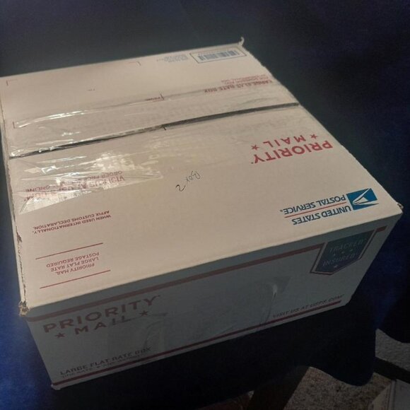 Mystery Box 2 All New with Tags 6 items in box - Picture 1 of 3
